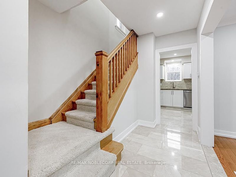 Toronto House for rent - 3 Bedrooms — photo 29