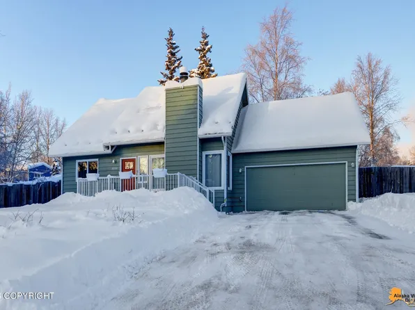 8250 Country Woods Dr, Anchorage, AK 99502