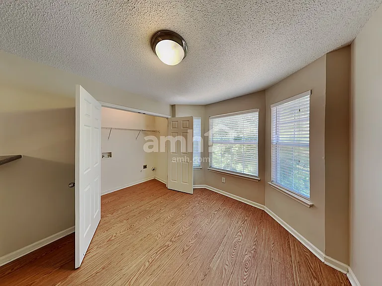 3094 Lonetree Point — Photo 5