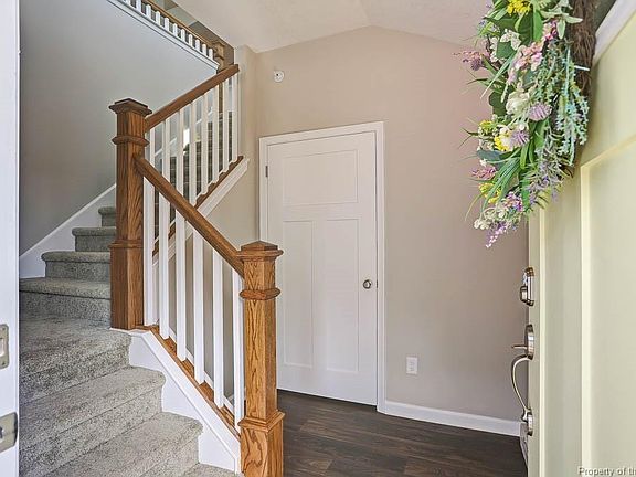 4th image of 110 Promenade Ln #110