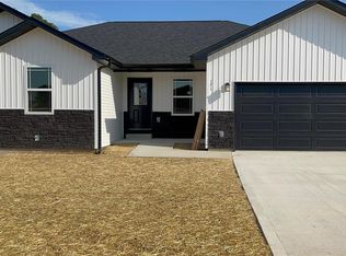 171 Mesa Dr, Waynesville, MO 65583