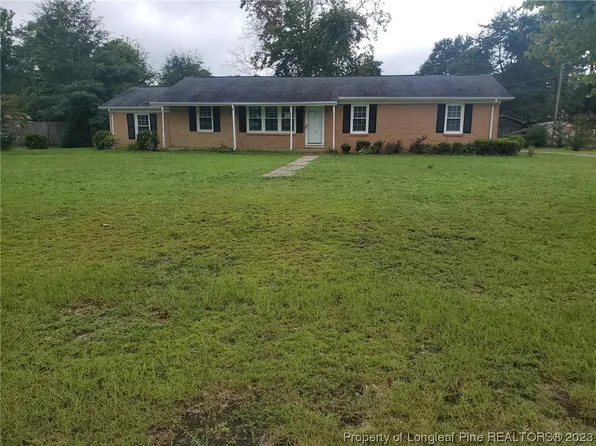 74 Sedgefield Dr, Lumberton, NC 28360
