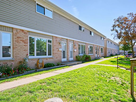 4th image of 320 Westminster Ave #139