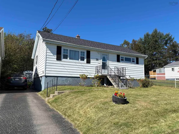 38 Young Ave, North Sydney, NS B2A 1Y6