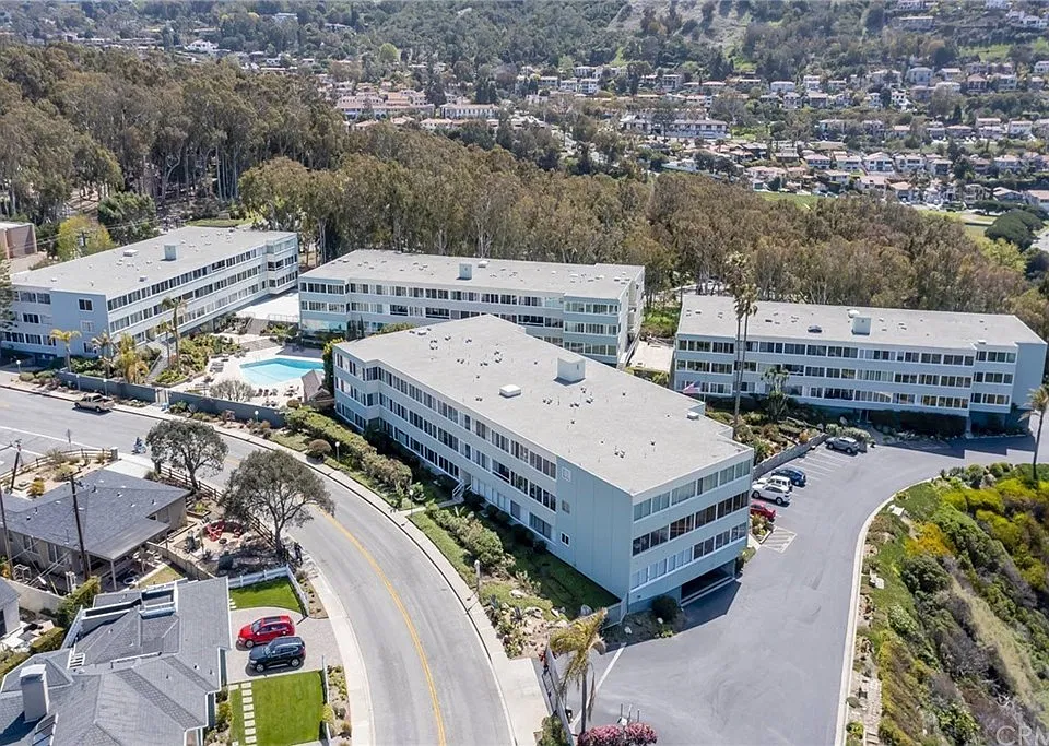 Bird's eye view of the complex. Lower front building closest to the bluff is the building the unit is located in.
