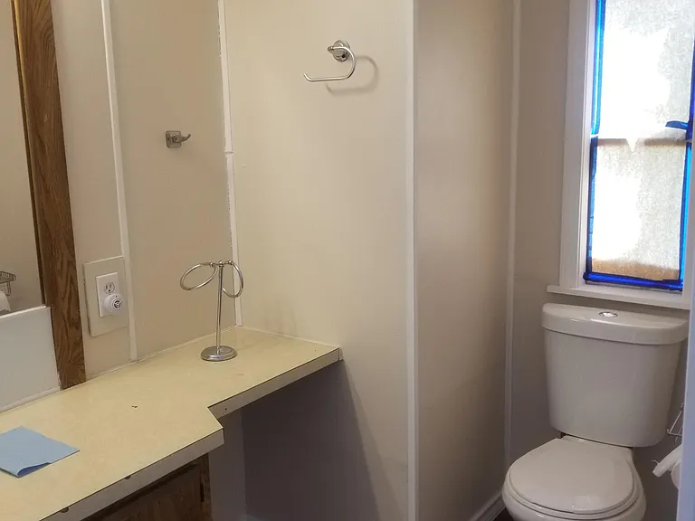 725 N Ash Ter #8 — Photo 7
