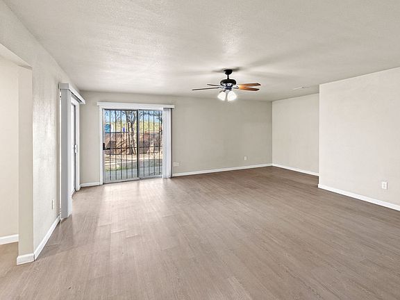 5th image of 5923 Town Way