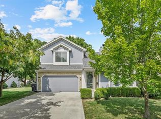 1220 E Sheridan Bridge Ln, Olathe, KS 66062