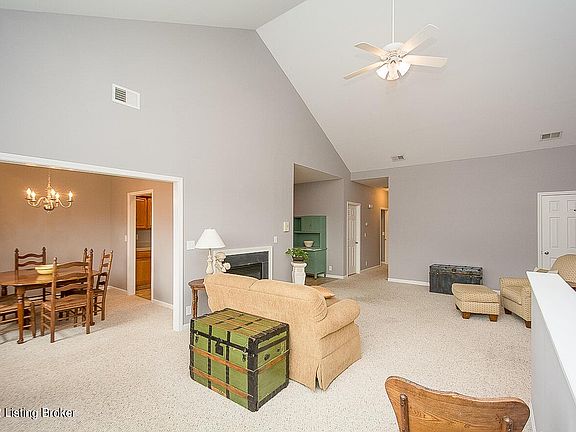 4th image of 307 S Dorsey Ln