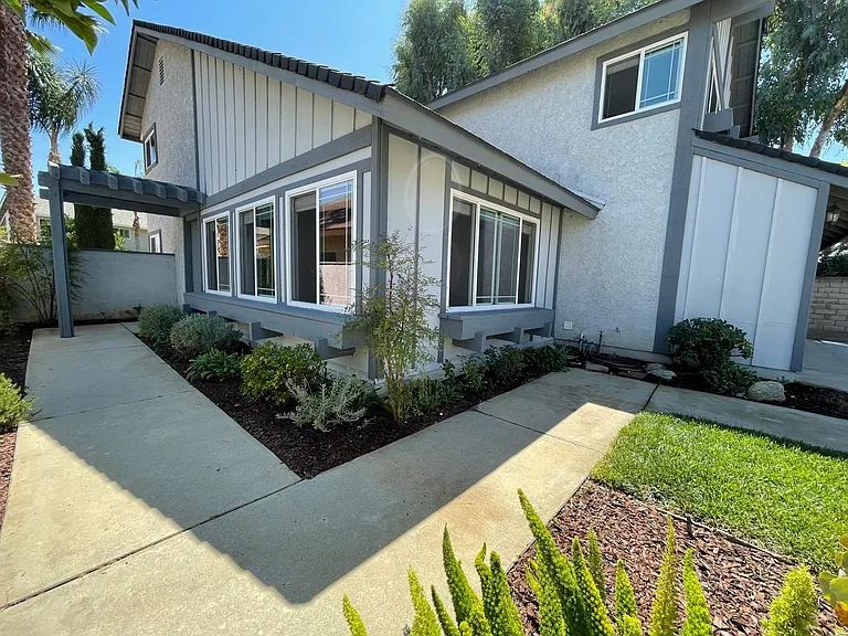 2840 Zapata Ct — Photo 11