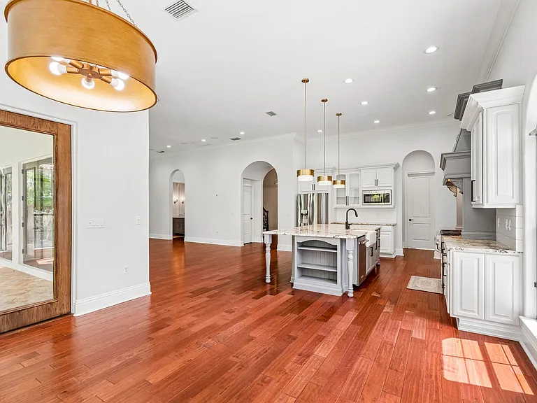 3917 W Barcelona St — Photo 16