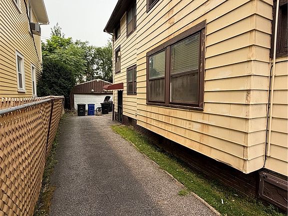 4th image of 3544 E 110th St