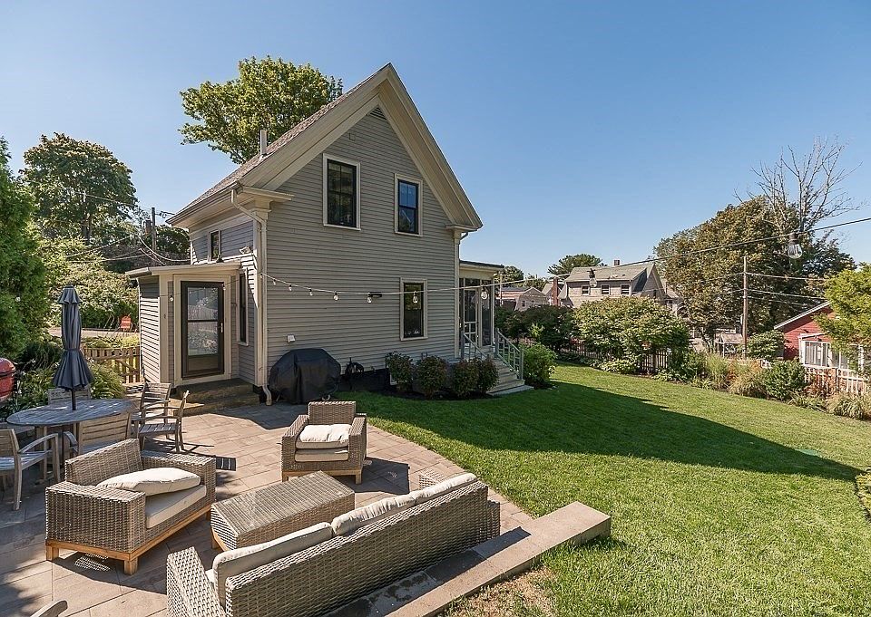 141 Mount Pleasant Ave, Gloucester, MA 01930 Zillow