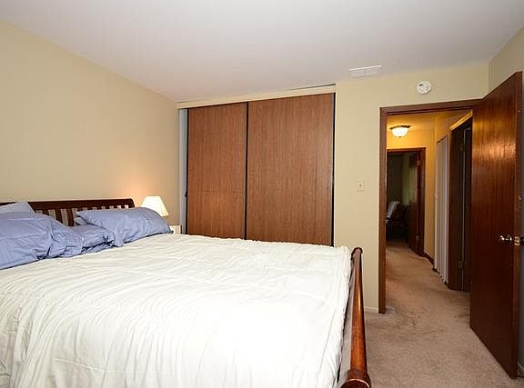 3rd image of 4712 Whitney Dr