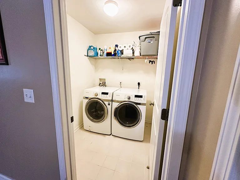 Energy efficient Samsung washer & dryer. Ample space for laundry and storage