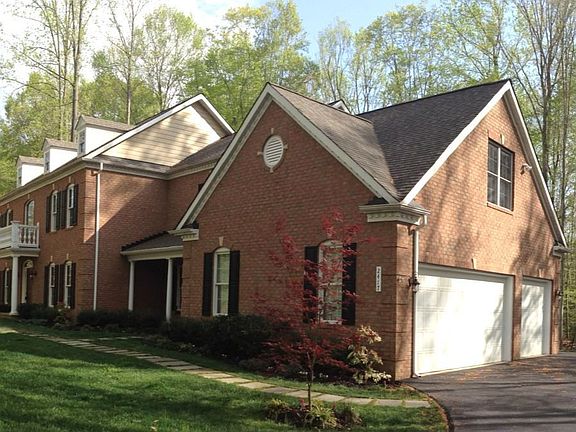 Three Car Garage