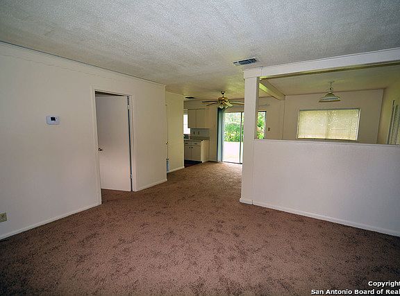 3rd image of 3403 Hightree Dr