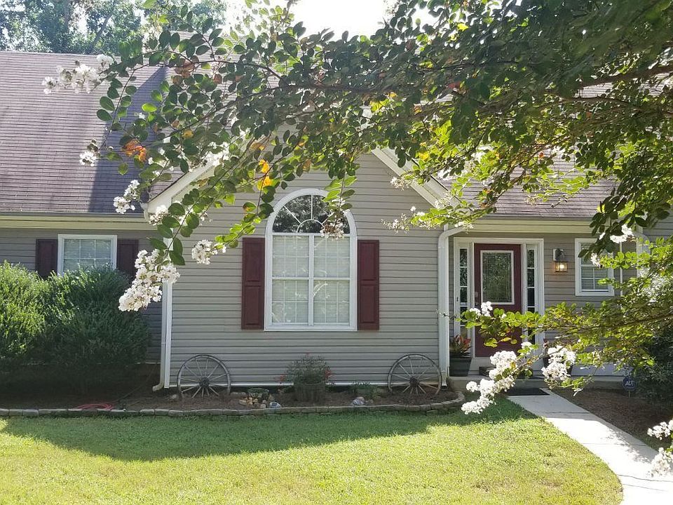 1st image of 528 Redwood Cir