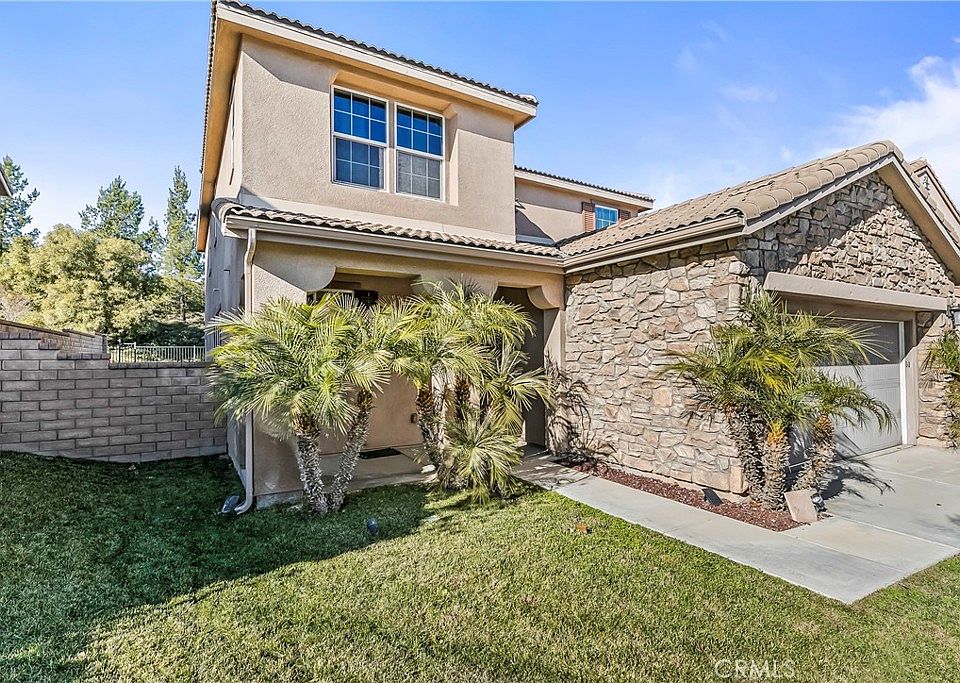 1st image of 24327 La Montura Dr