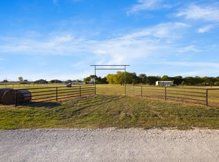 1A Lowe Rd, Valley View, TX 76272