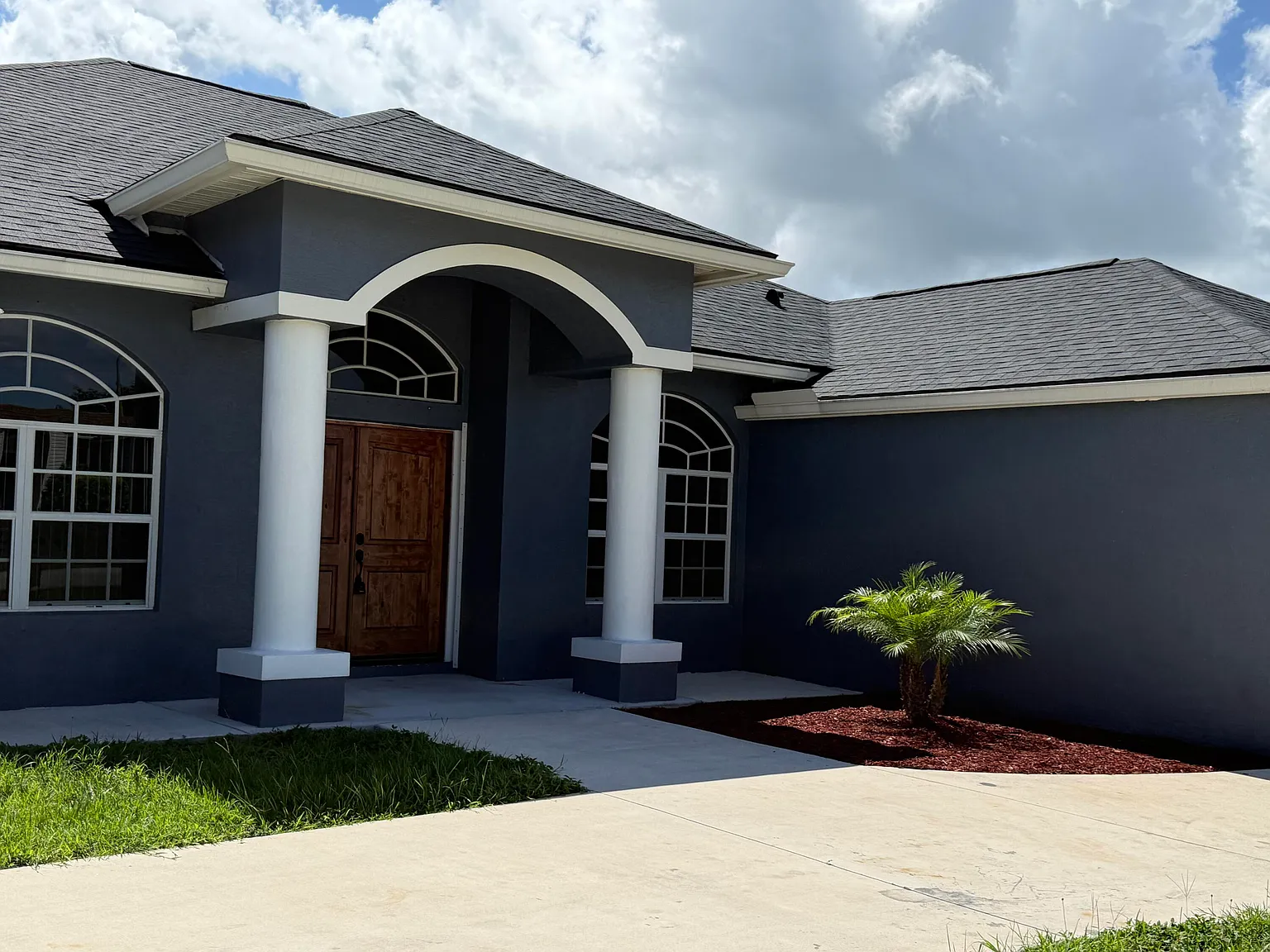 3 bed, 2.0 bath, 2084 sqft, $3,150 — Photo 4