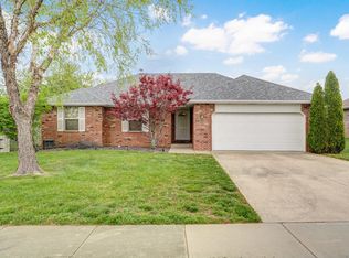 3513 W Village Ter, Springfield, MO 65810