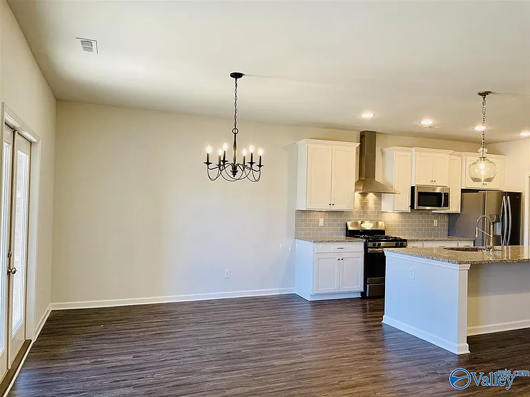 7305 Kendama Ct — Photo 15