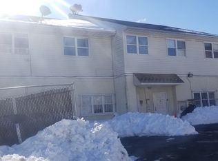 610 New Point Rd, Elizabethport, NJ 07206