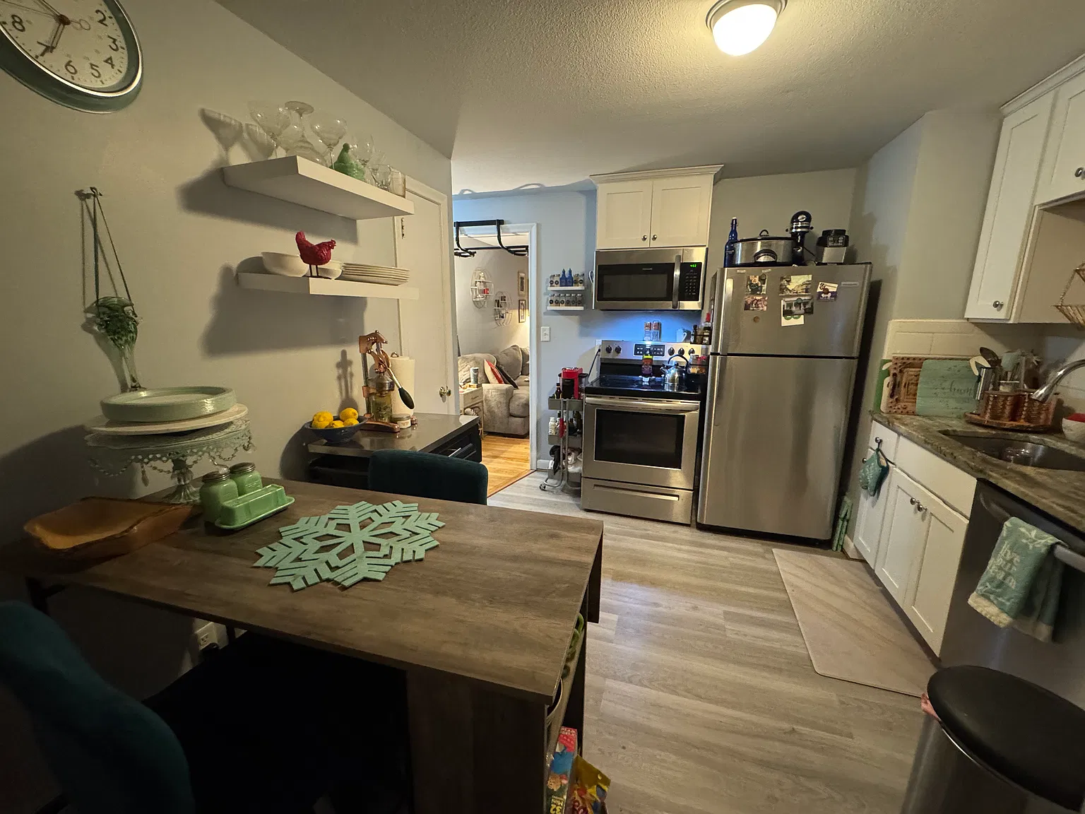 8 Manchester Cir — Photo 4