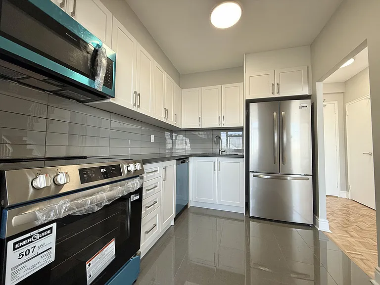 1501 Woodbine Ave — Photo 11