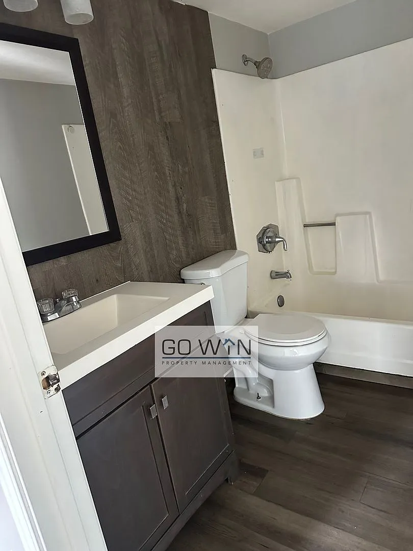 9202 North 12th Street — Photo 4