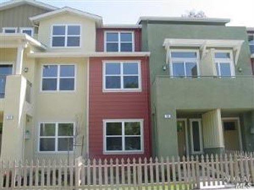 1st image of 119 Firefly Ln