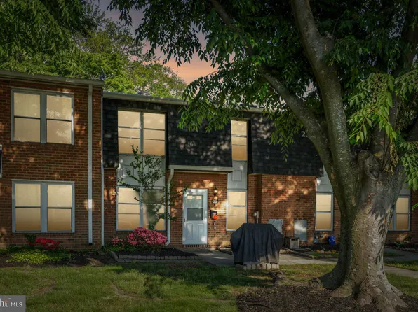 3042 Harbour Dr, Palmyra, NJ 08065