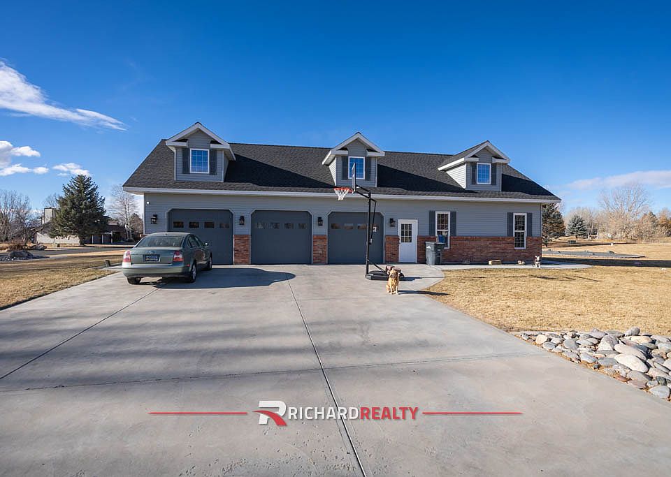 1st image of 4110 Valley Green Cir