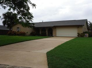 1360 Leslie Dr, Merritt Island, FL 32952