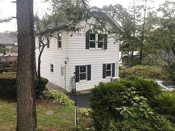 Back of Cottage (facing street)