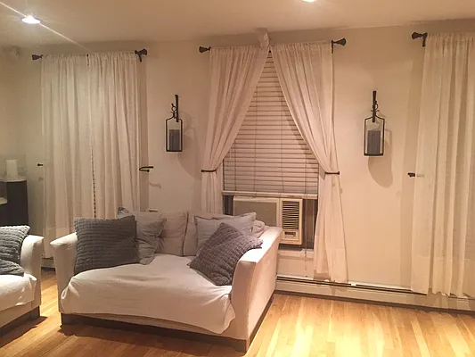 Rented by Premier Metro Realty Corp | media 25