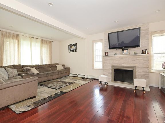 4th image of 84-46 117th St