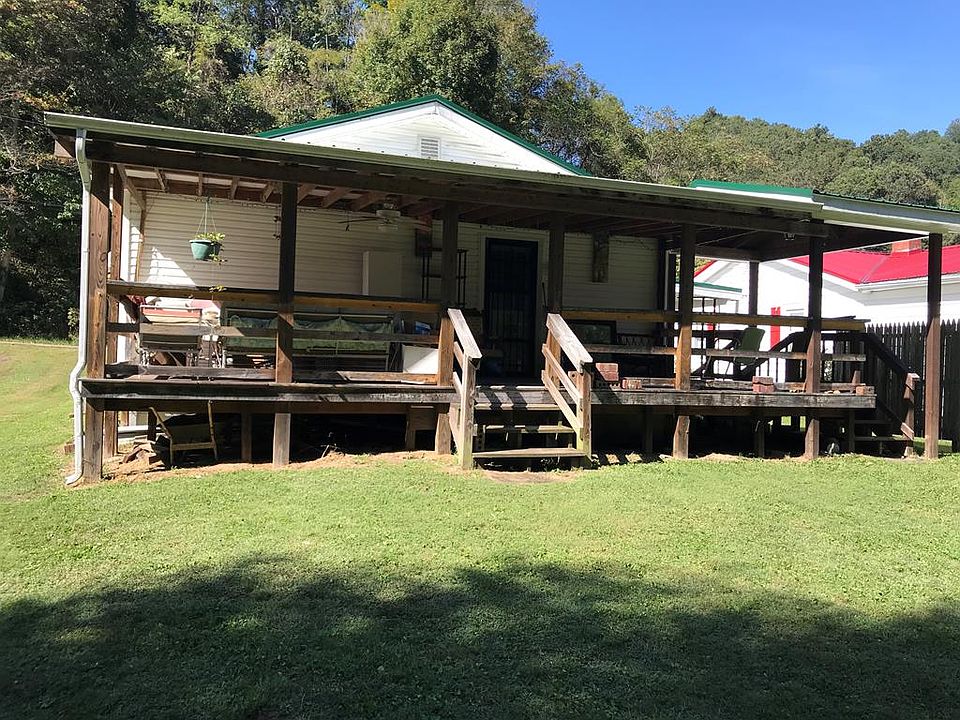 2nd image of 3878 Heuter Hollow Rd