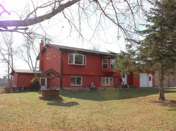 1814 W Church Road, Star Prairie, WI 54026