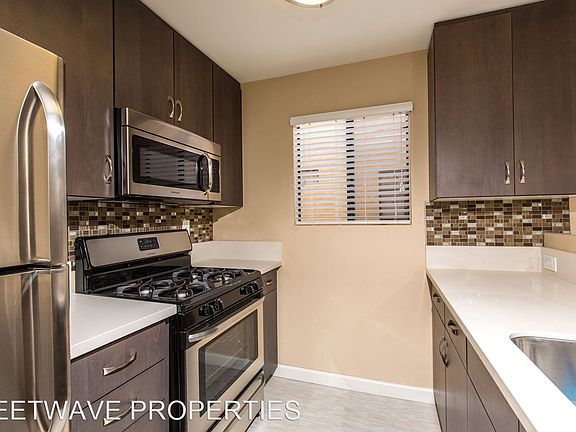 2nd image of 2827 A St Unit 12