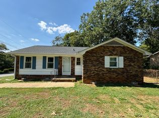 1447 Anderson St, Gastonia, NC 28054