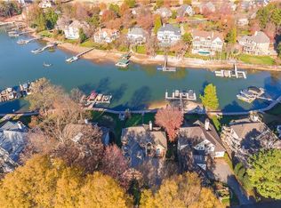 17909 Peninsula Club Dr N, Cornelius, NC 28031