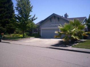 400 Newport Pl, Santa Rosa, CA 95403
