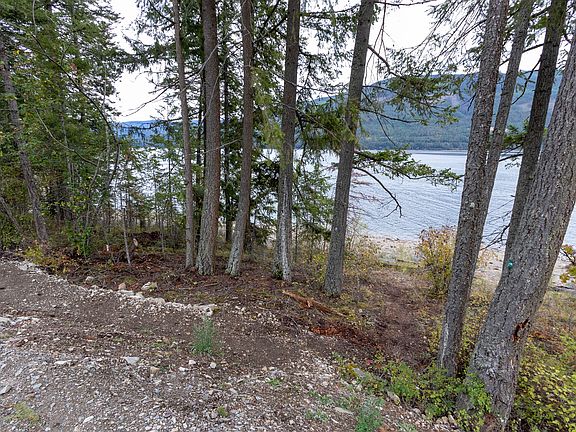 3rd image of 5131 Sunnybrae Canoe Point