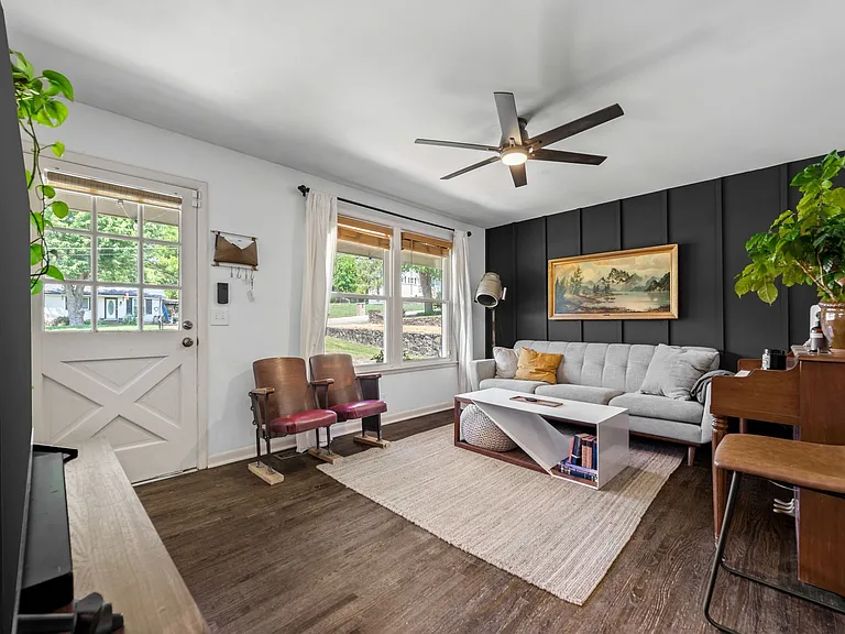 205 Cedar Dr — Photo 10
