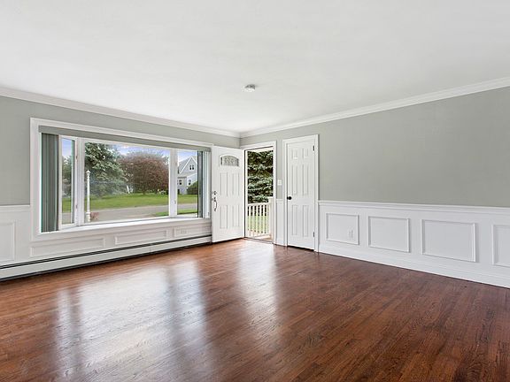 3rd image of 1230 Washington Avenue Ext