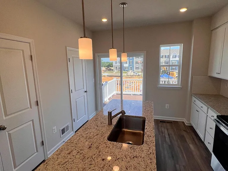 349 Short Branch Dr — Photo 8