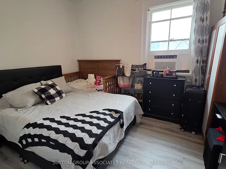 65 Holland St W #3 — Photo 7