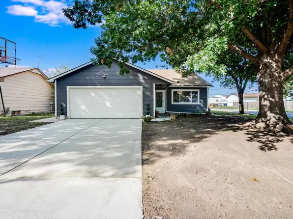 2902 W Maxwell Ave, Wichita, KS 67217